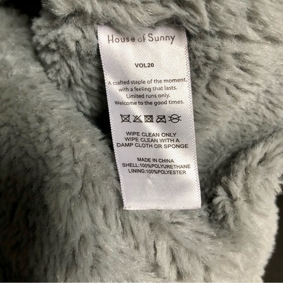 House Of Sunny The 60 Cosmo Chrome Coat Oversized Quilted Silver Sz US 8 (UK 12) - Picture 13 of 13